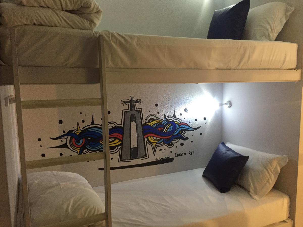 Hostel Golden Tram 242 &